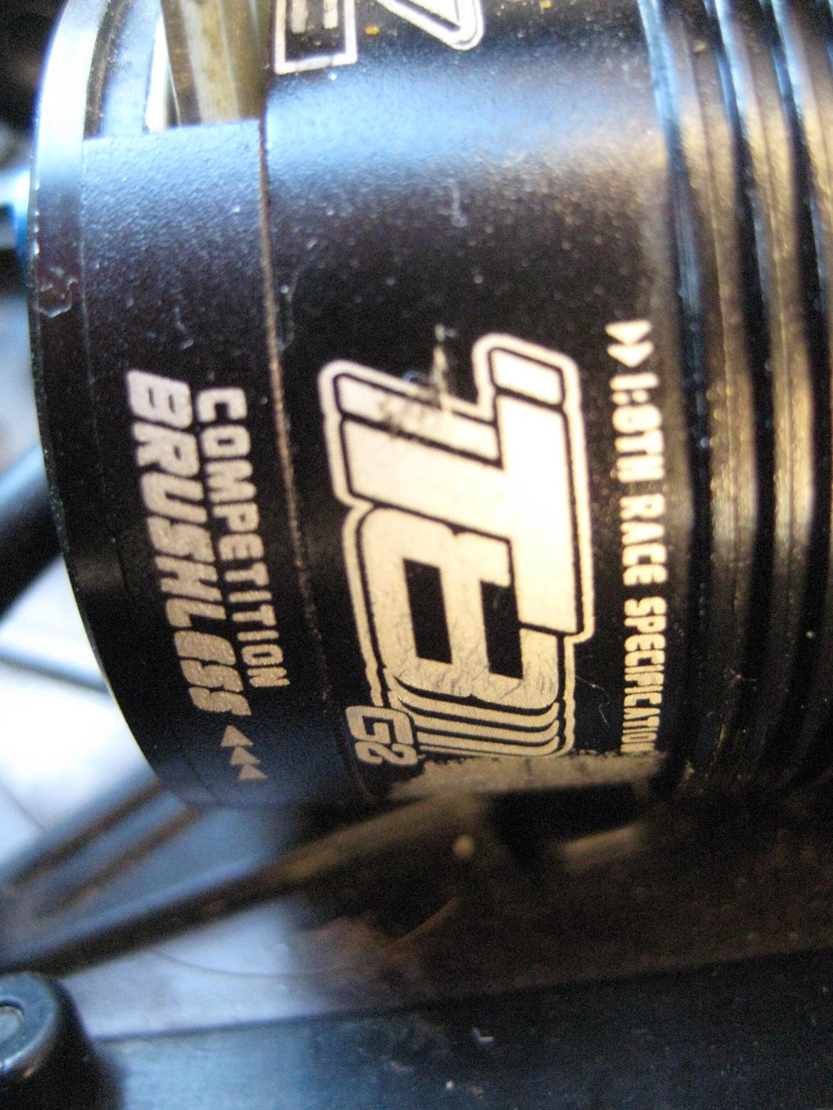 Buggy Kyosho MP9e TKI billede 12