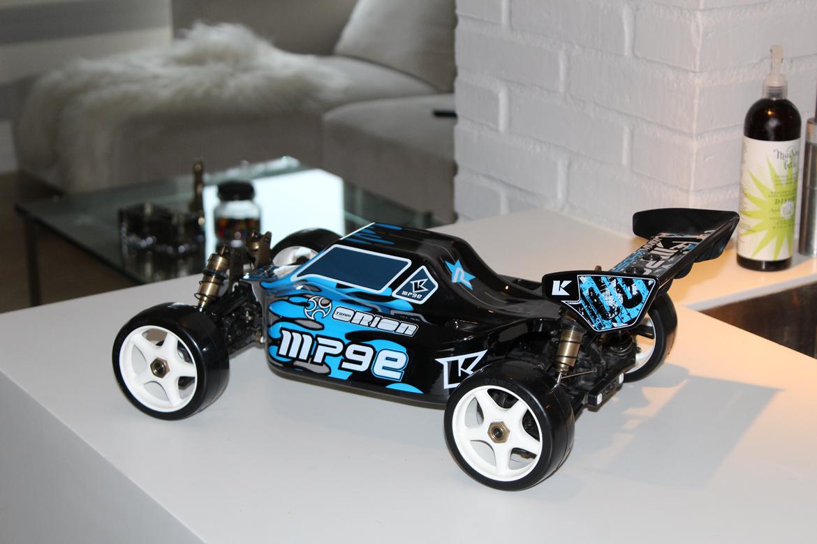 Buggy Kyosho Inferno MP9e - TKI billede 20