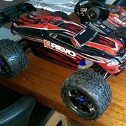 Off-Roader Traxxas E-Revo Brushles