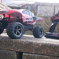 Off-Roader Traxxas slash/e-revo 