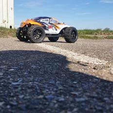 Bil Maxam R10