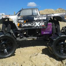 Off-Roader HPI Savage X 4.6