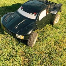 Truck Mugen MBX6 ombygget til short course