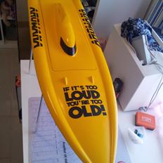 Båd arowana deep vee 31,5" solgt