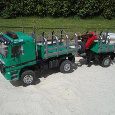 Lastbiler CC-01 Bruder MB.