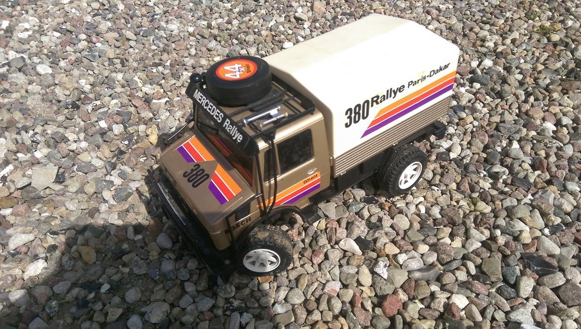 Truck Nikko Hi-lux Unimog "Rallye Paris - Dakar" - Gammel tøs i god stand... piiiiift billede 1