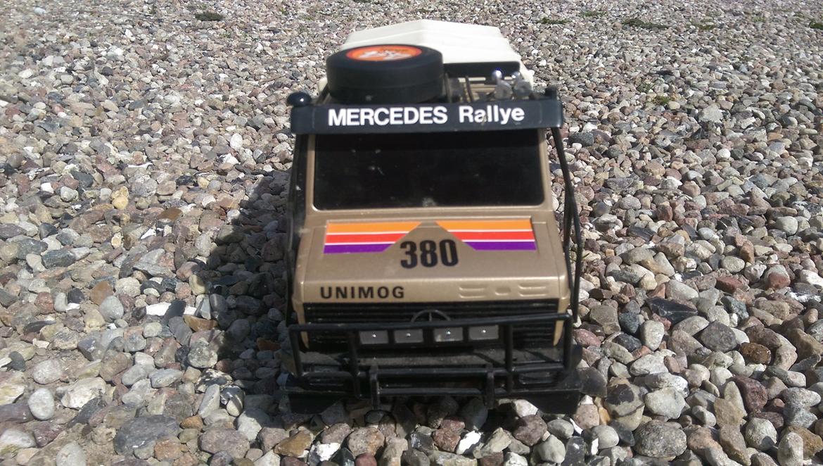 Truck Nikko Hi-lux Unimog "Rallye Paris - Dakar" - Klassisk design, Unimog'en kom hele verden rundt, både civil og militær. billede 2