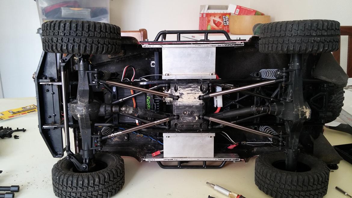 Off-Roader Axial Scx10 Land Rover D90 Solgt billede 5