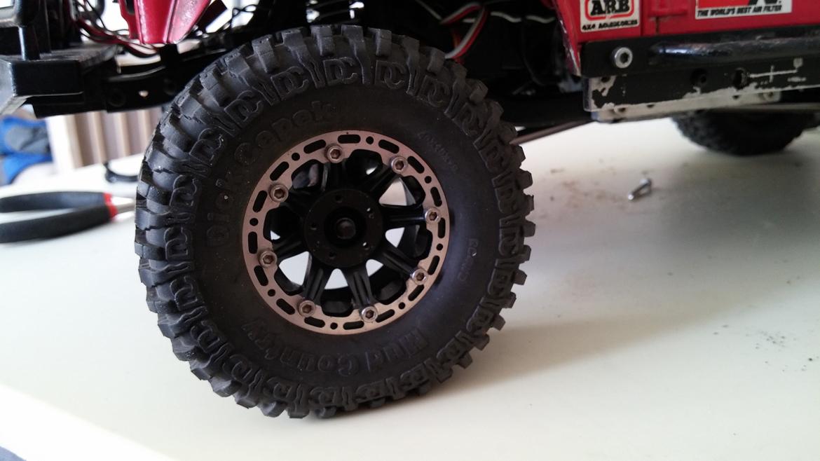 Off-Roader Axial Scx10 Land Rover D90 Solgt billede 8