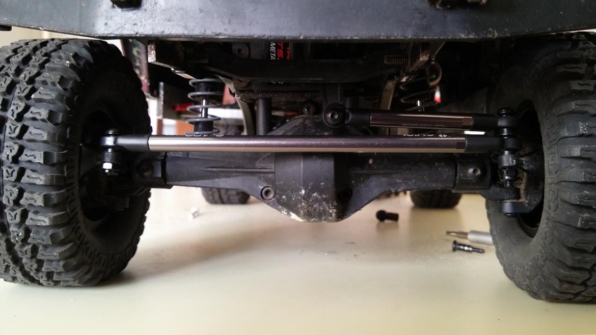 Off-Roader Axial Scx10 Land Rover D90 Solgt billede 7