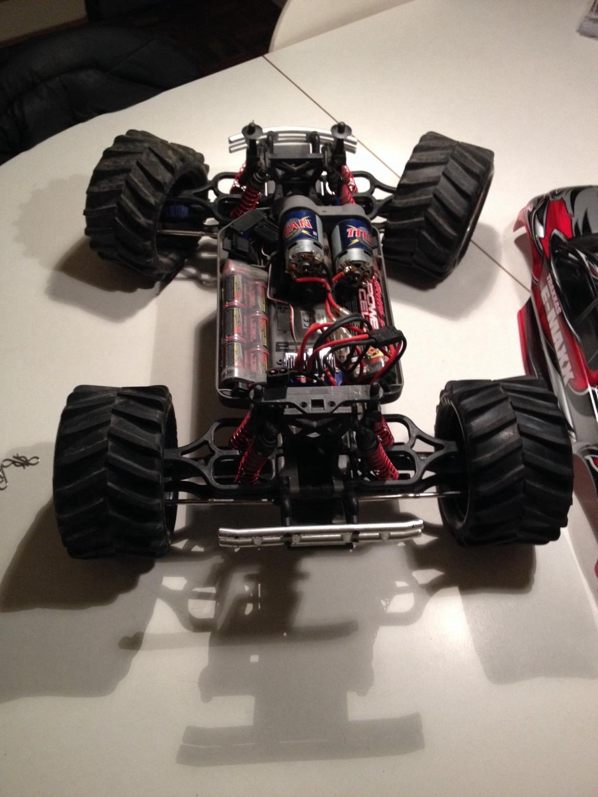 Off-Roader Traxxas E-maxx billede 5
