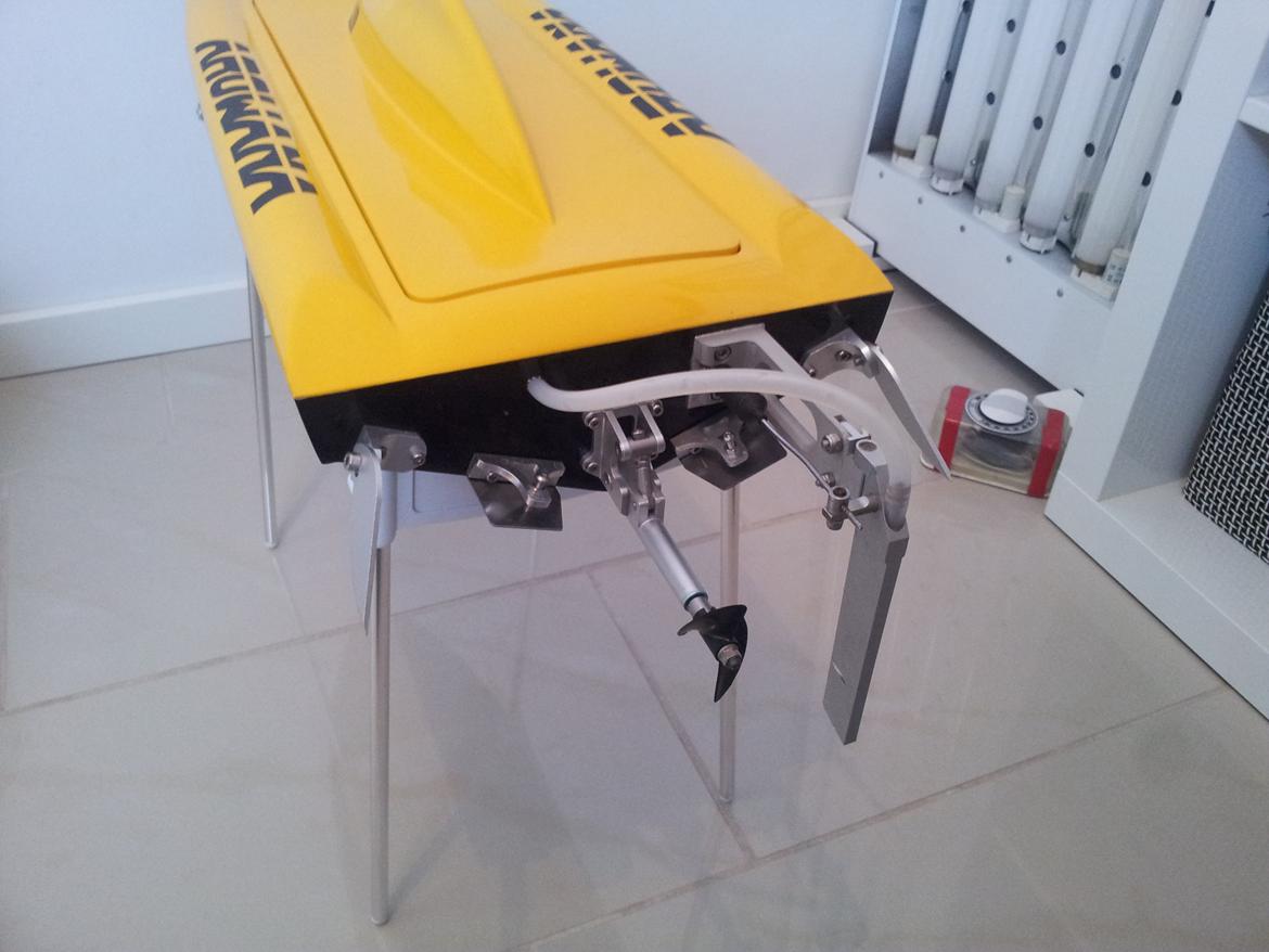 Båd arowana deep vee 31,5" solgt billede 5