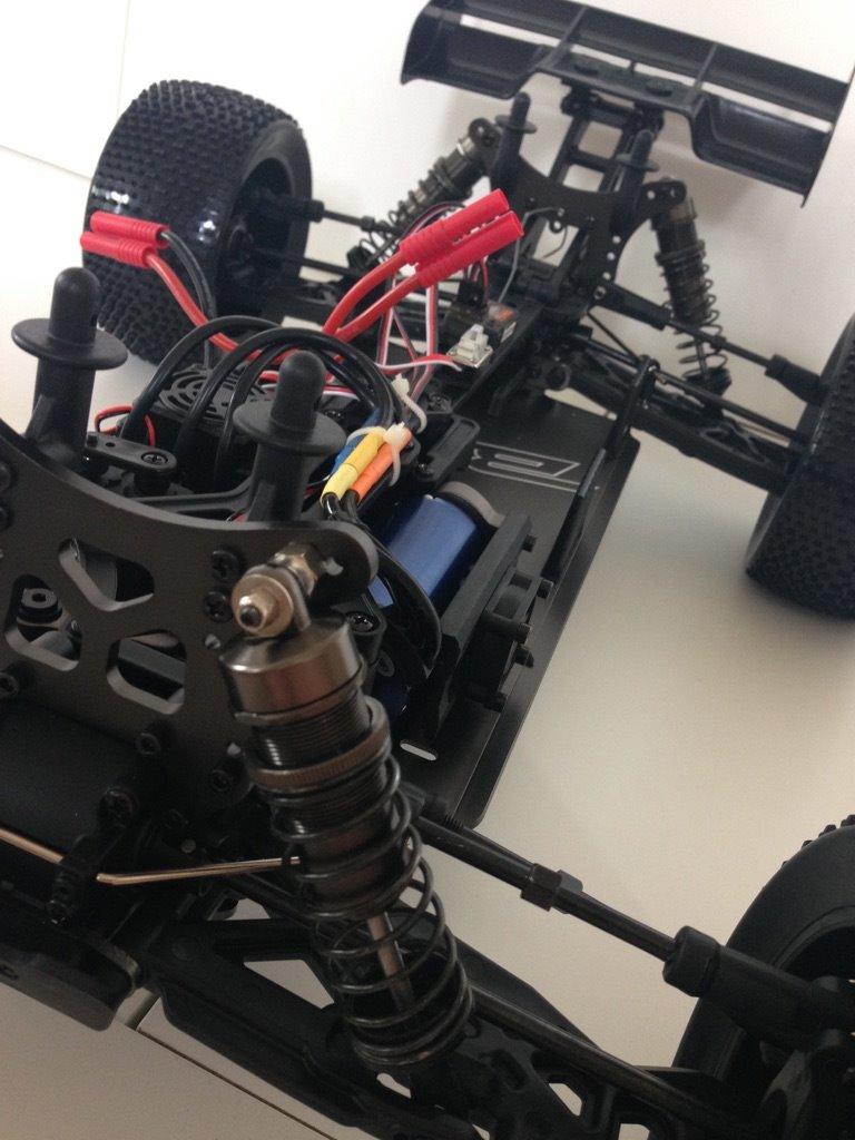 Off-Roader Basher Sabertooth 1/8  billede 9