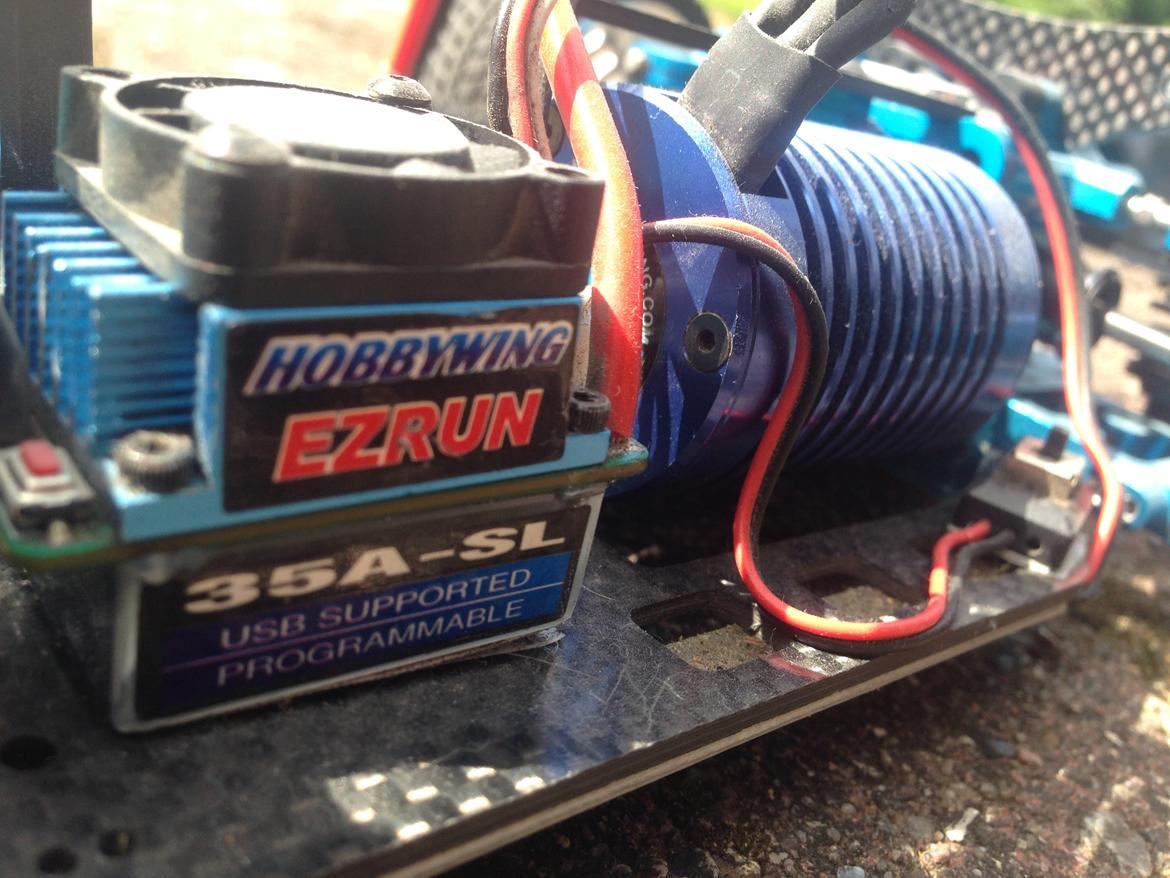 Bil Onroad Sniper (Nissan skyline) billede 5