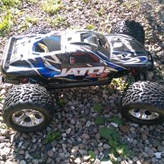 Truck Traxxas Jato E