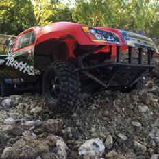 Off-Roader Hellhound sc short course truck