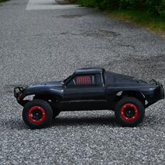 Off-Roader Slash 4x4