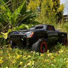 Off-Roader Slash 4x4