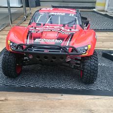 Bil Traxxas Slash 2wd