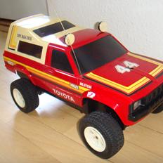 Off-Roader NiKKO Toyota Hilux 4x4