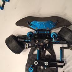 Bil Tamiya TB-03 VDS  lavet om til rwd