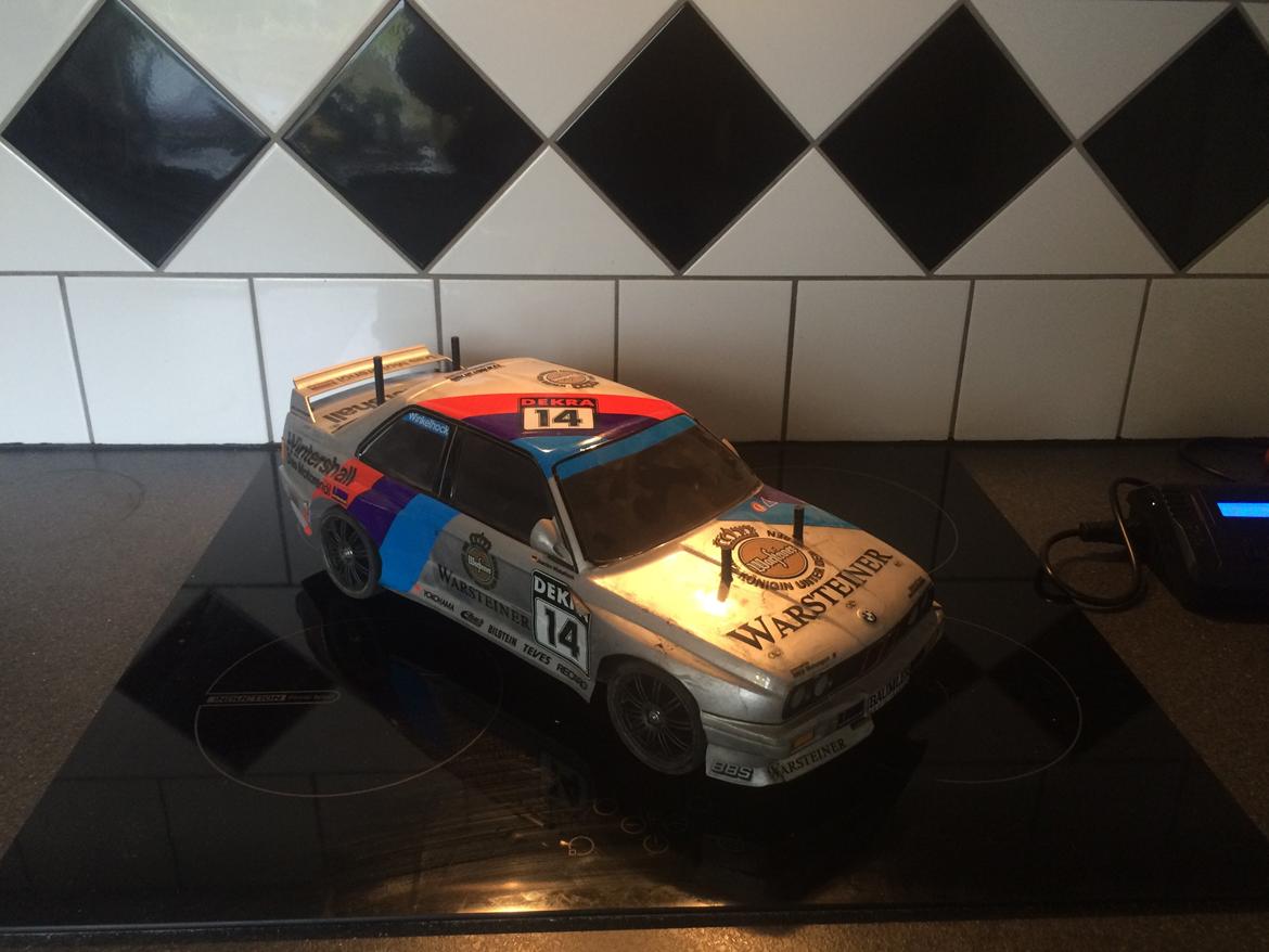 Bil TT-01 BMW E30 M3 "Warsteiner" billede 1