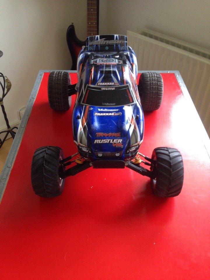 Bil Rustler vxl billede 1