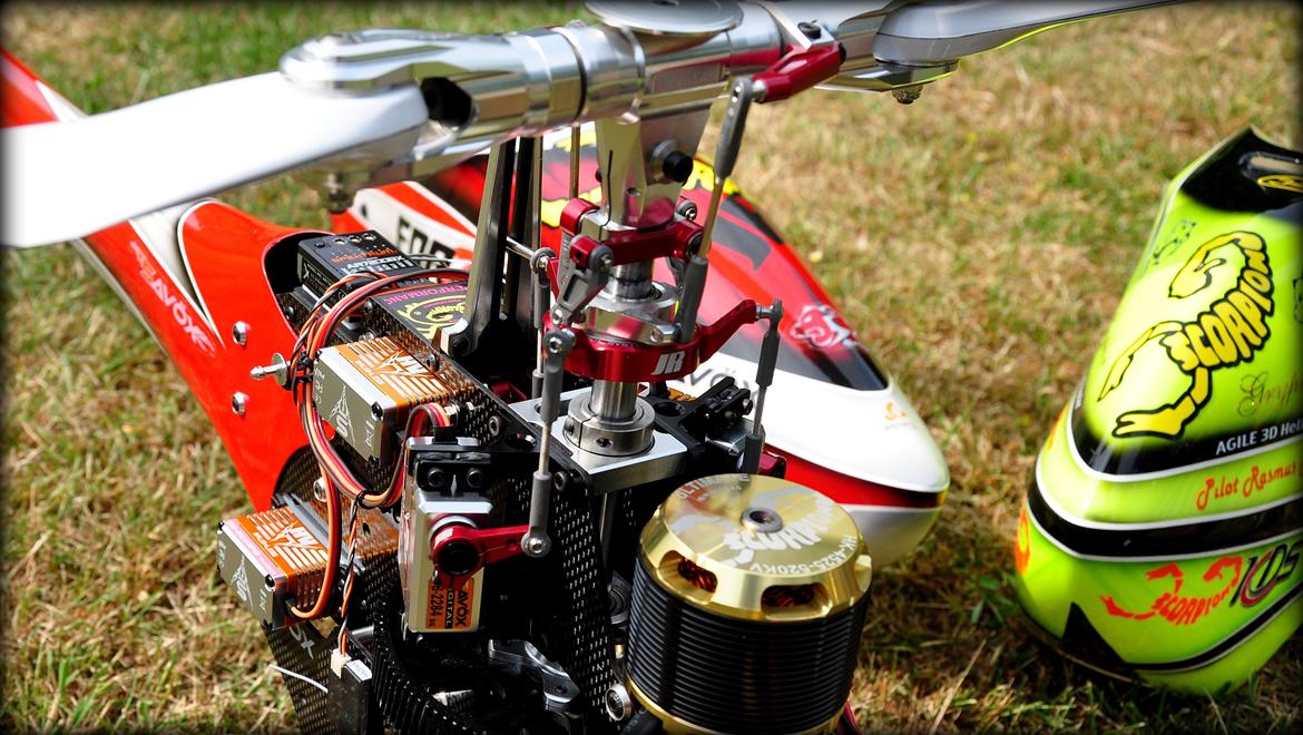 Helikopter JR Forza 700 billede 4