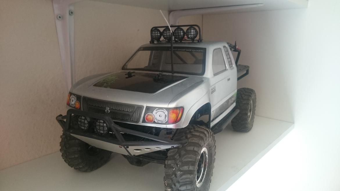Off-Roader axial scx10 honcho *solgt* - Så kom der lysbro på :)  billede 28