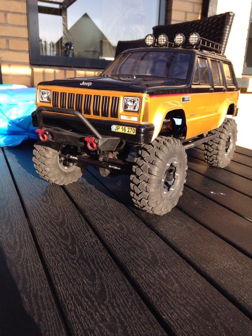 Off-Roader Axial SCX10 Deadbolt billede 1