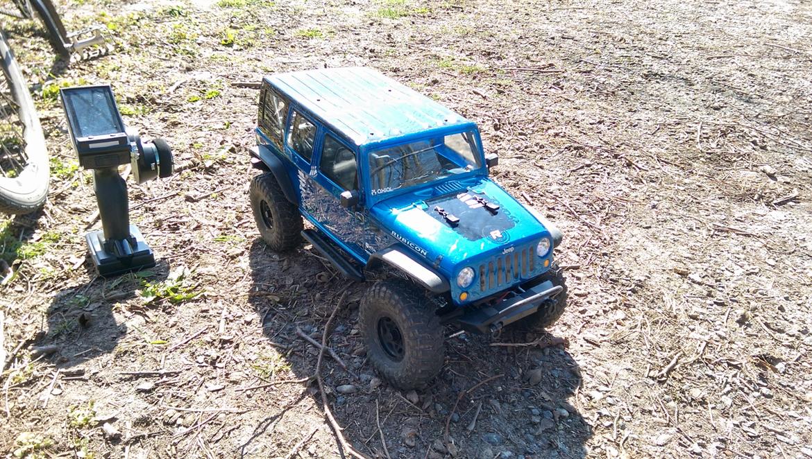 Bil AXIAL SCX10 JeeP Wrangler Unlimited Rubicon KIT billede 16