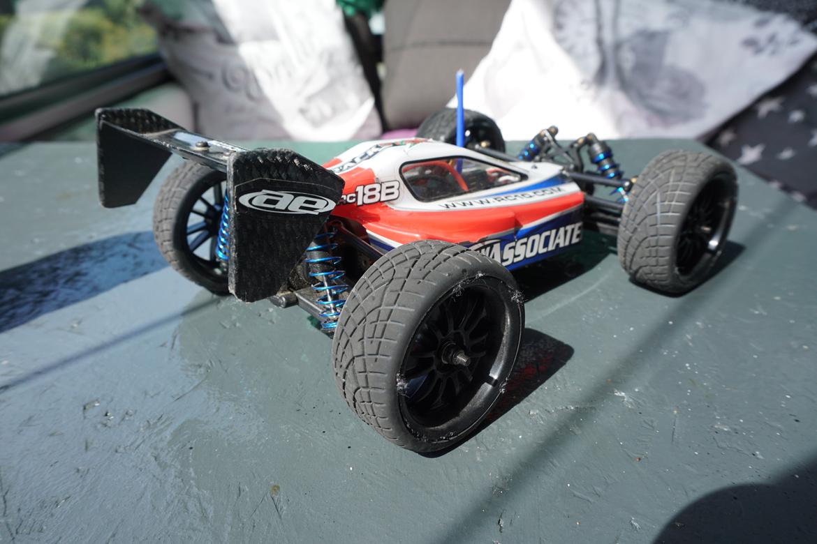 Buggy Team Associated RC18B billede 3