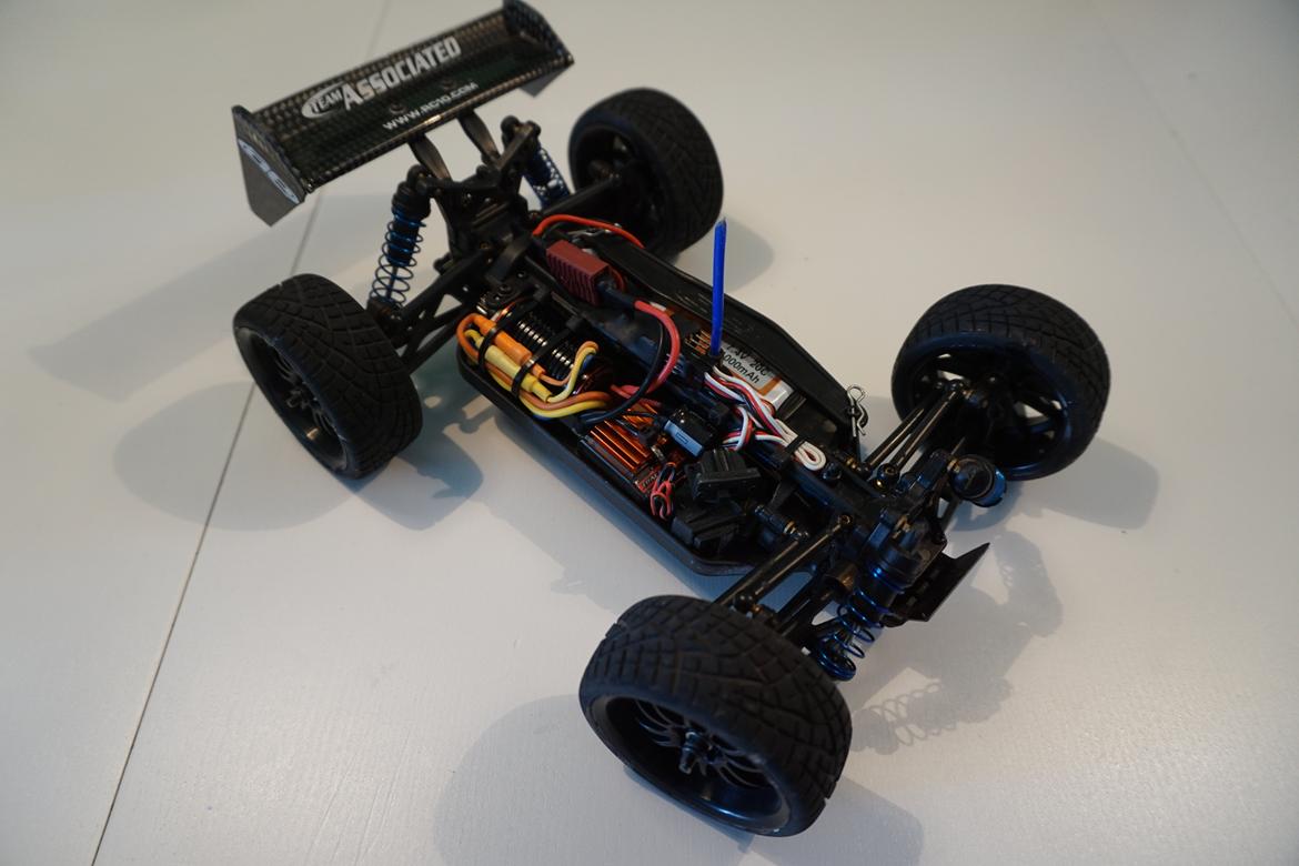 Buggy Team Associated RC18B billede 7