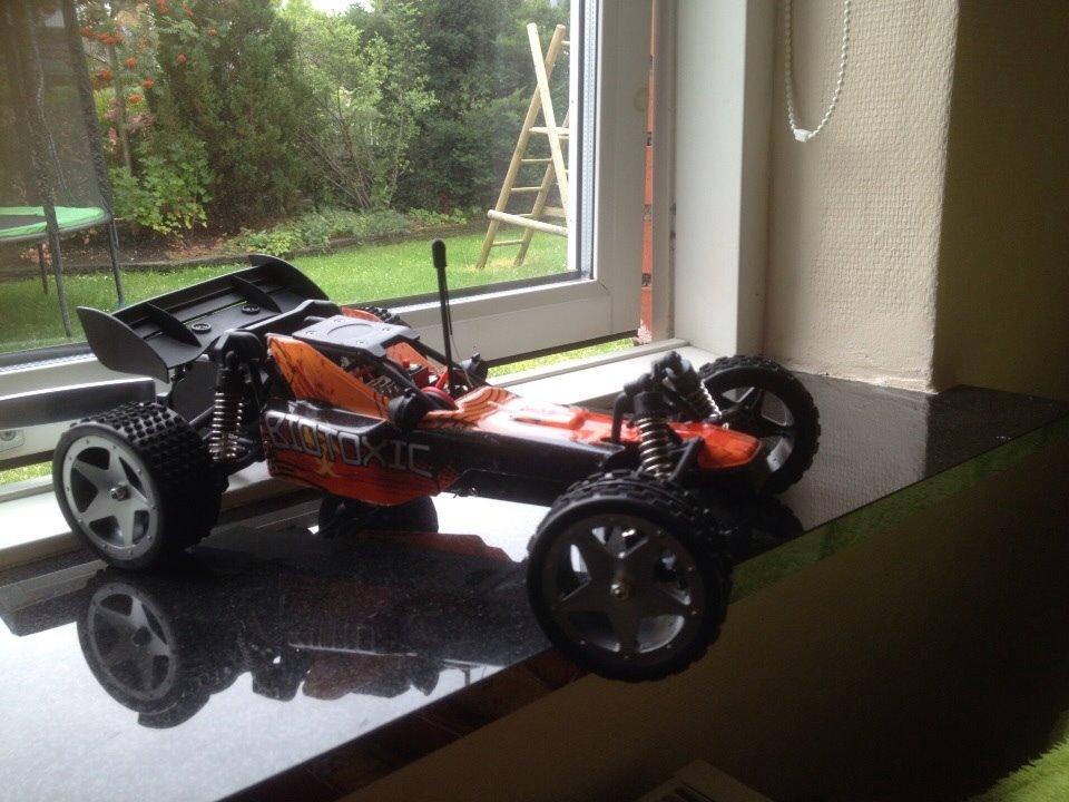 Bil Waverunner fra wltoys Biotoxic version billede 4
