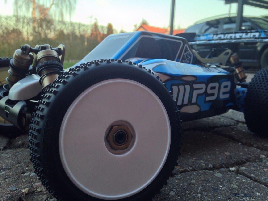 Buggy Kyosho MP9E TKI billede 1