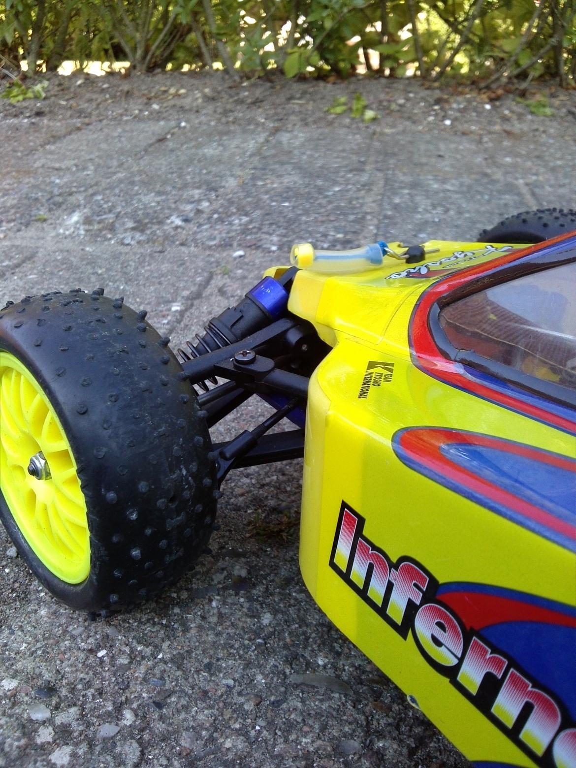 Buggy Off-Road Kyosho Inferno TR15 RTR billede 7