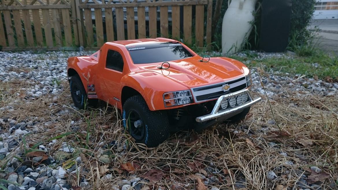 Truck T-RCE Slash 4X4 "carbon" billede 2