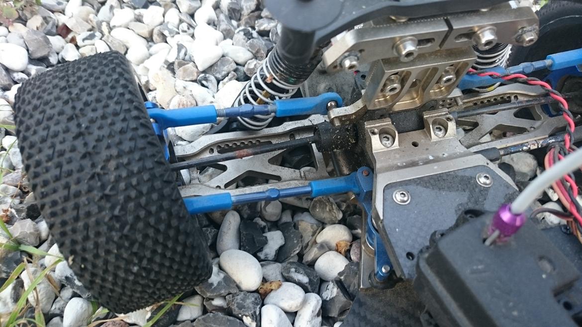 Truck T-RCE Slash 4X4 "carbon" billede 12