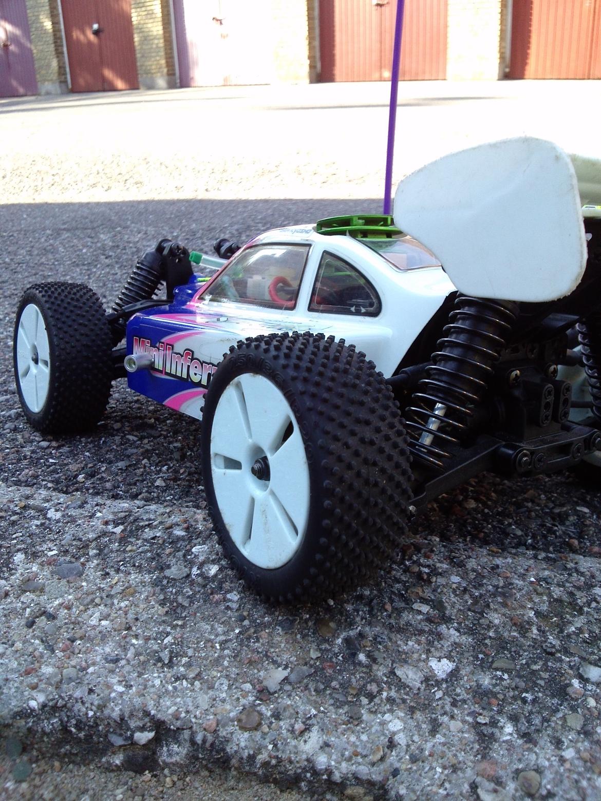 Buggy Off-Road Kyosho Mini Inferno RTR T1 billede 30