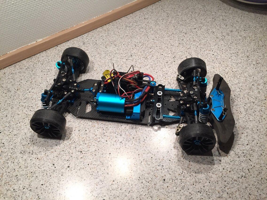 Bil Tamiya TB-03 VDS  lavet om til rwd billede 5