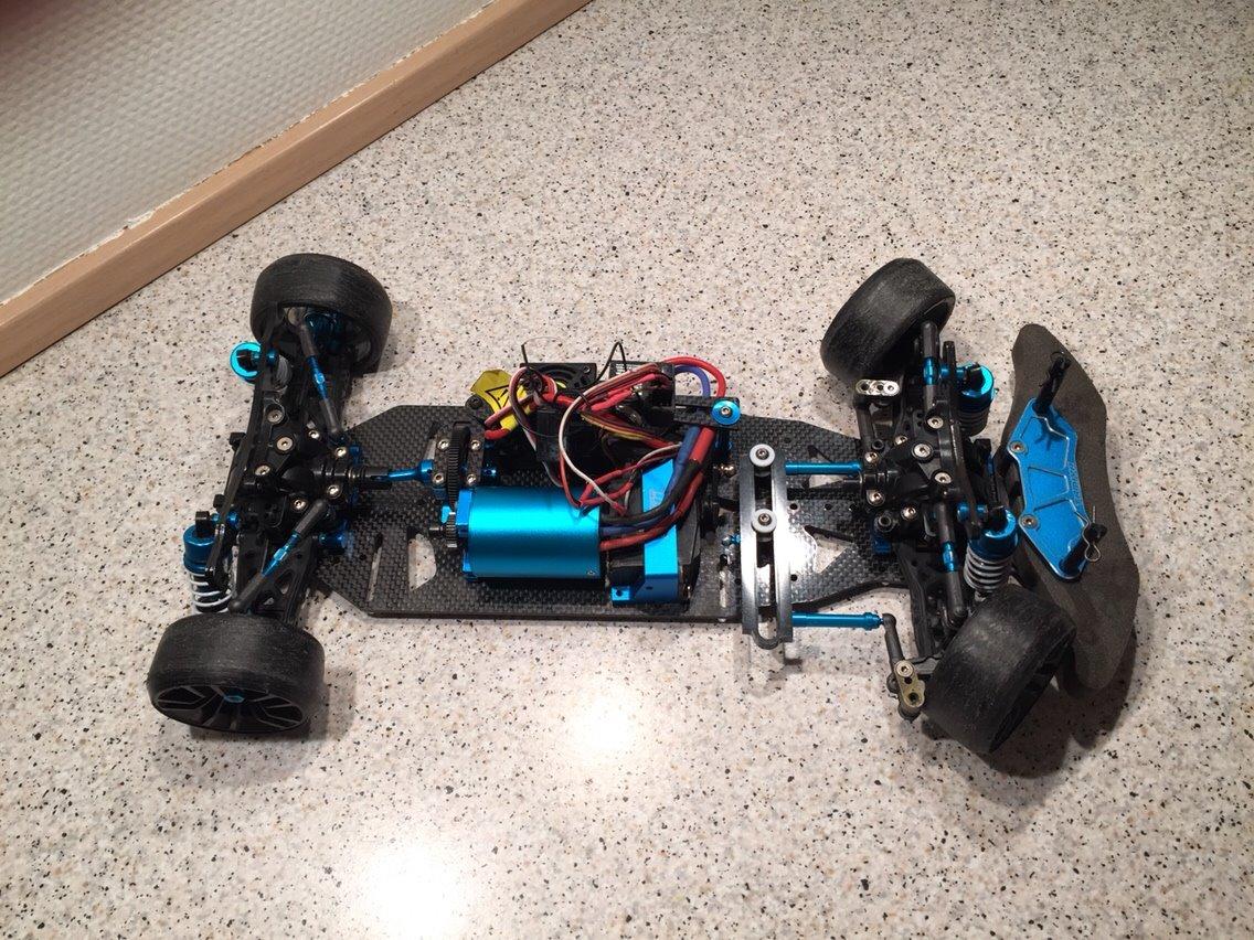 Bil Tamiya TB-03 VDS  lavet om til rwd billede 8