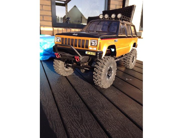 {{currentPhoto.altText}} billede {{currentPhoto.number}}