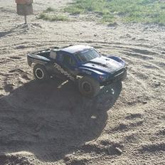 Off-Roader Slash 2WD OBA (SOLGT)