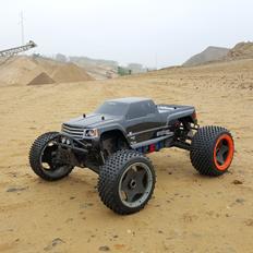 Off-Roader HPI Savage Flux XL