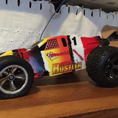 Off-Roader Traxxas nitro rustler