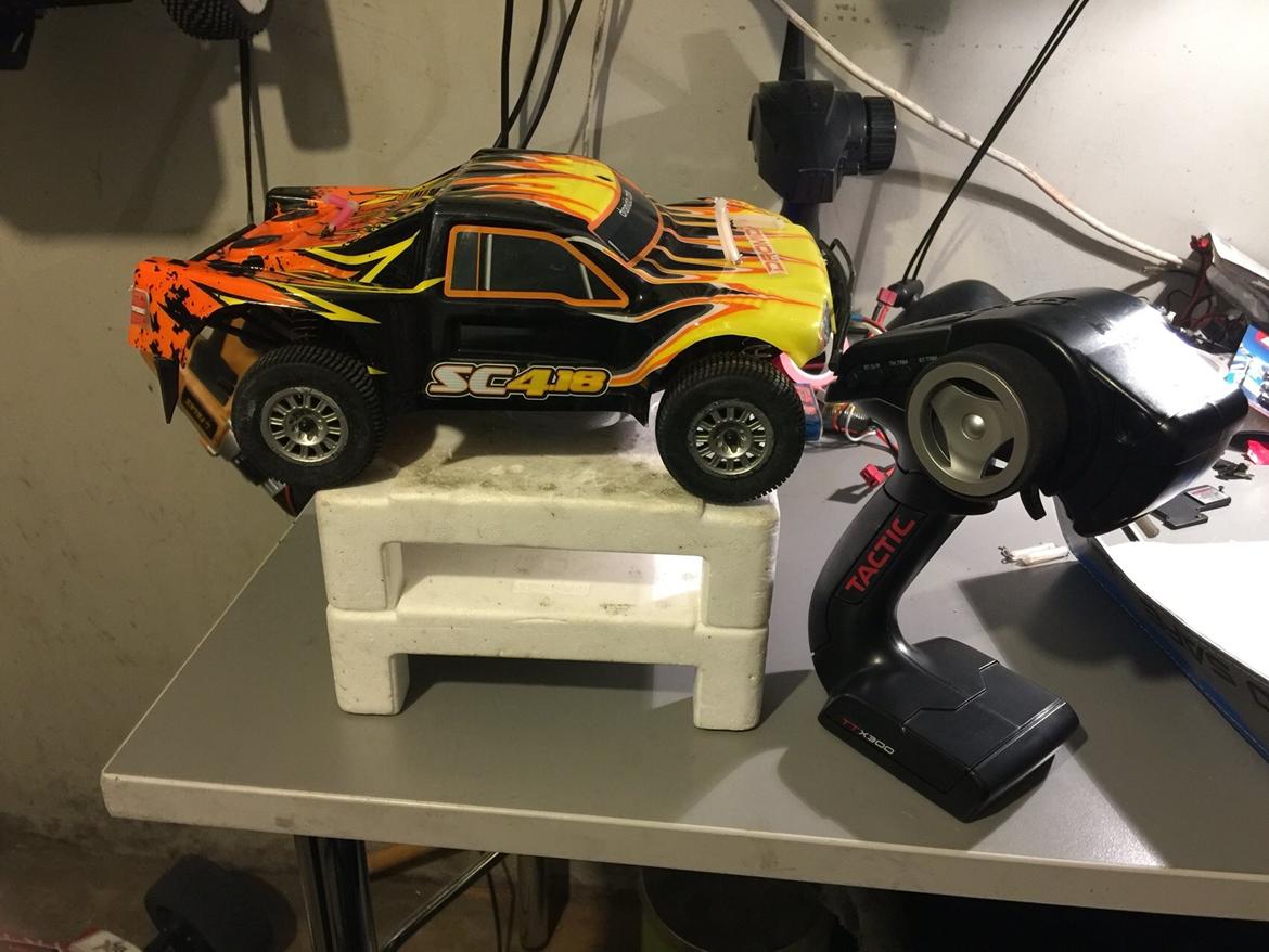 Truck Dromida SC4.18 4x4 billede 3