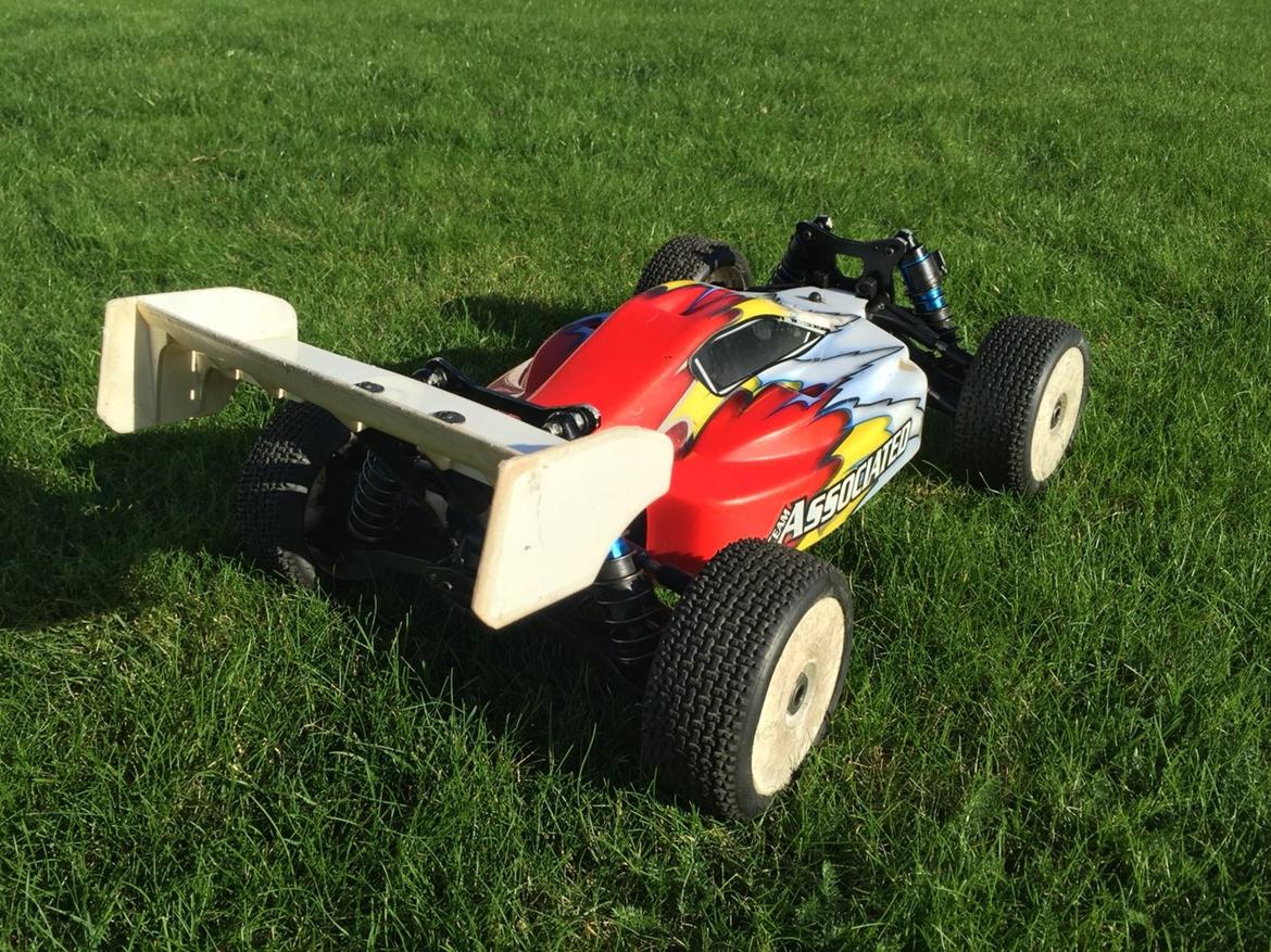 Buggy Team Associated RC8.2e billede 5