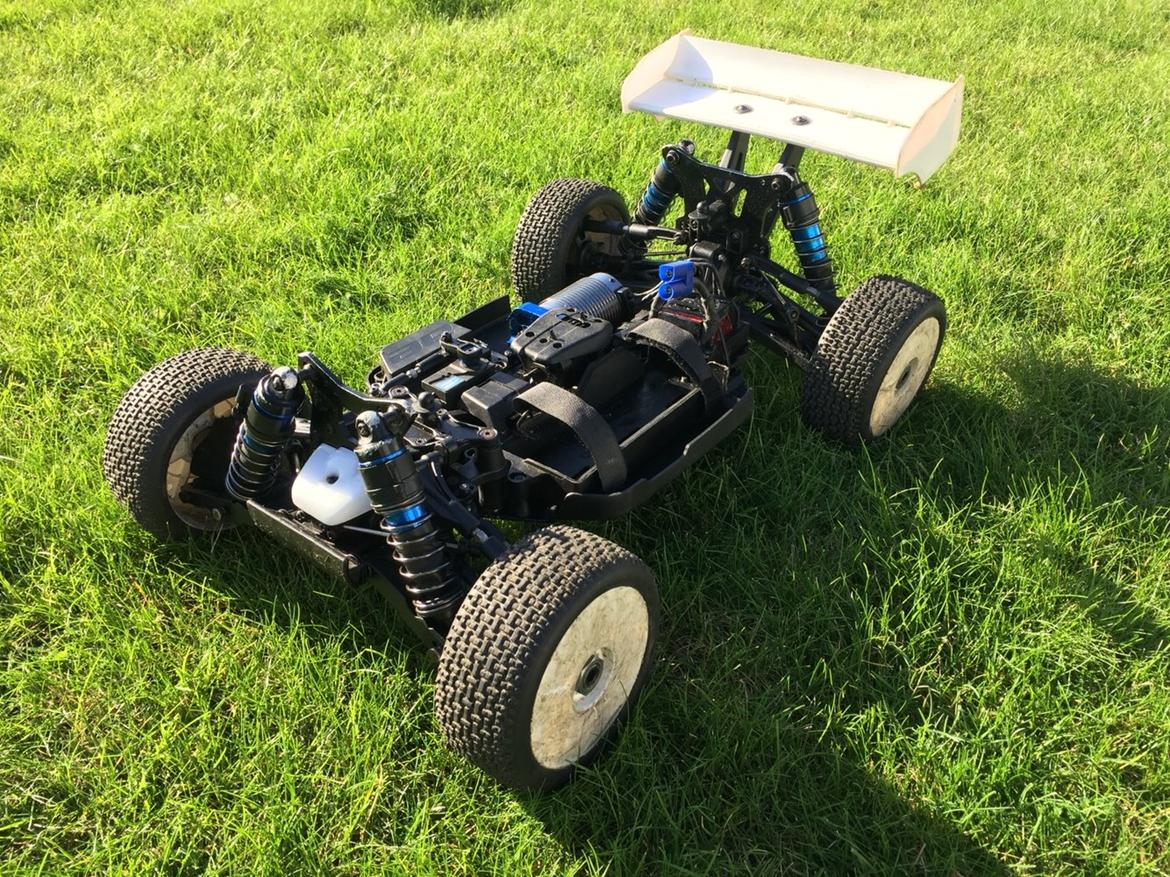 Buggy Team Associated RC8.2e billede 10