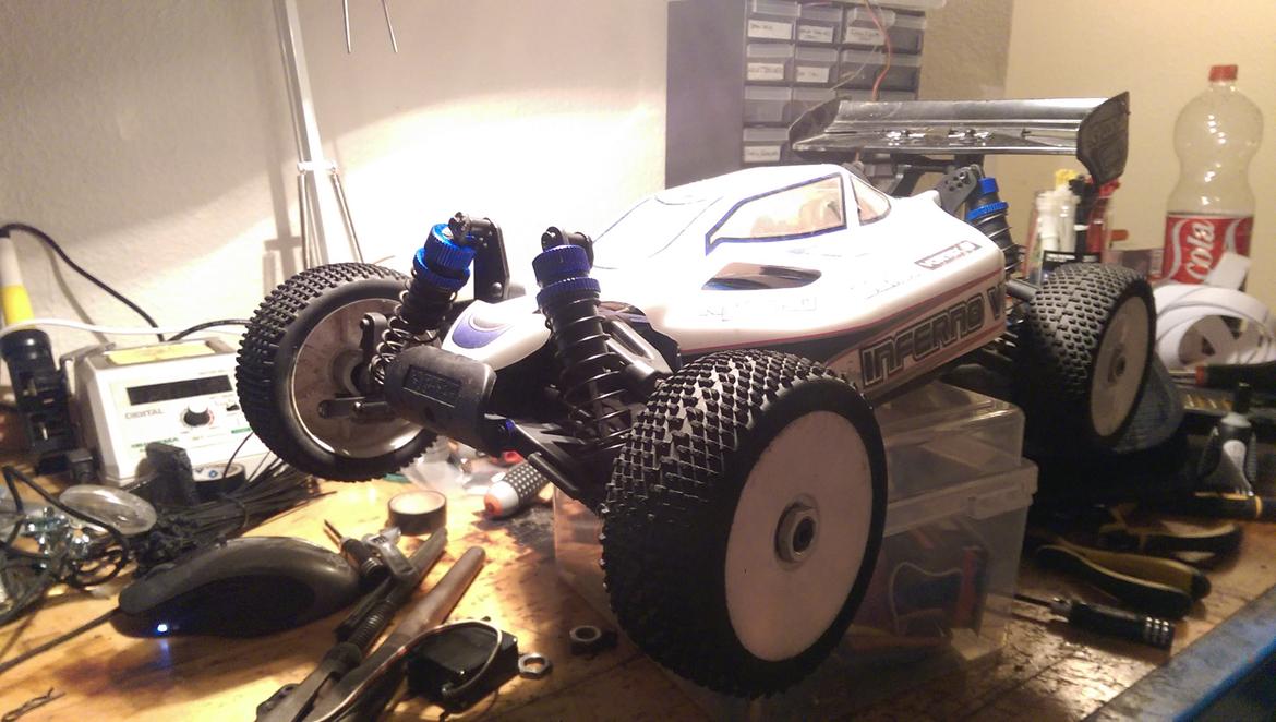 Buggy Kyosho Inferno VE billede 1