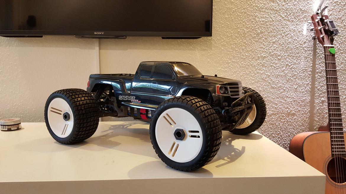 Off-Roader HPI Savage Flux XL - Onroad setup. Lav og med gode klistrede sutter billede 14